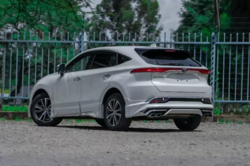Toyota Harrier   - 2020