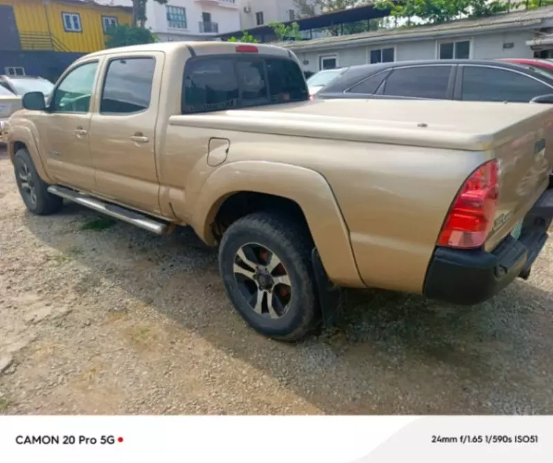 Toyota Tacoma   - 2007