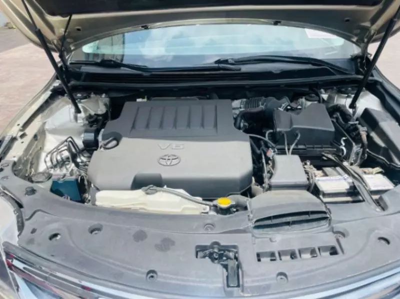 Toyota Avalon   - 2014