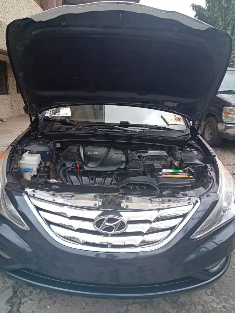 Hyundai SONATA 2,0L BVA GL   - 2013