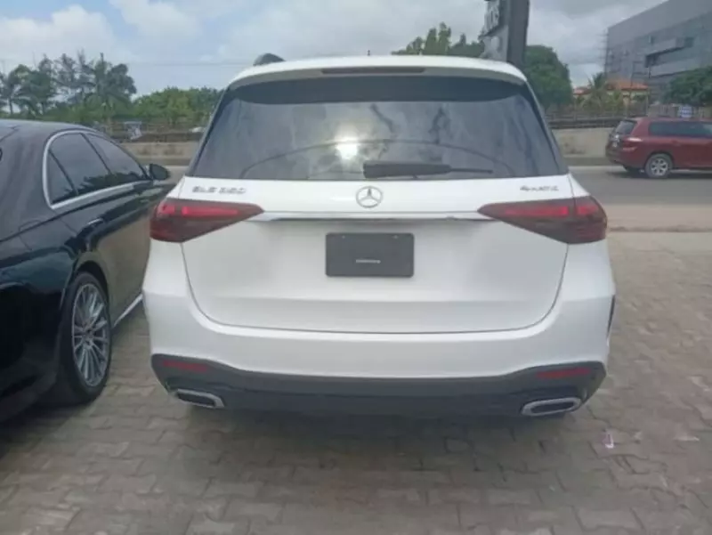 Mercedes-Benz GLE 350 - 2025