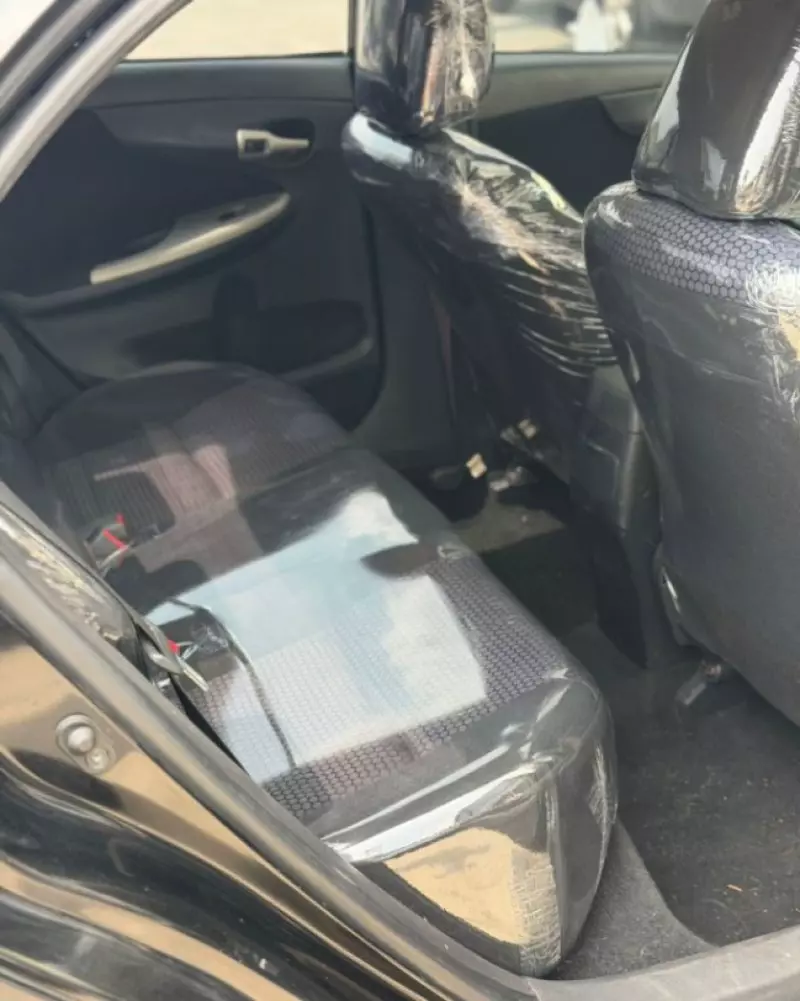 Toyota Corolla   - 2010