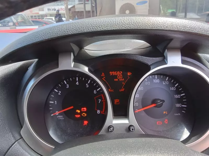 Nissan Juke   - 2014