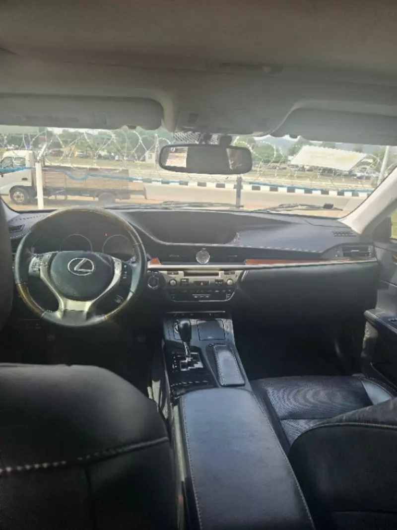 Lexus ES 350   - 2013
