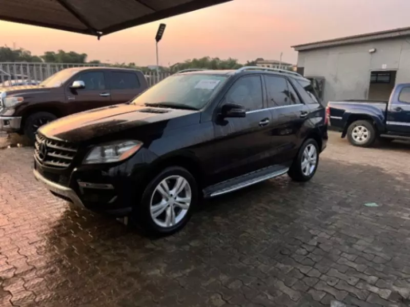 Mercedes-Benz ML-Class   - 2013