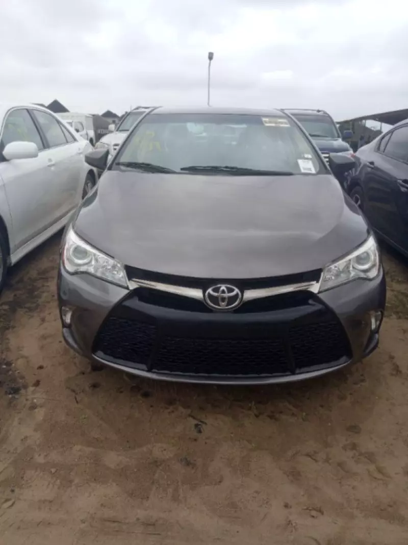 Toyota Camry   - 2015