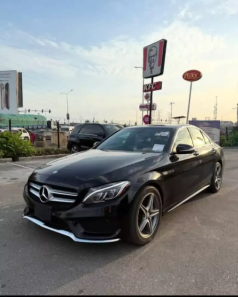 Mercedes-Benz C400   - 2015