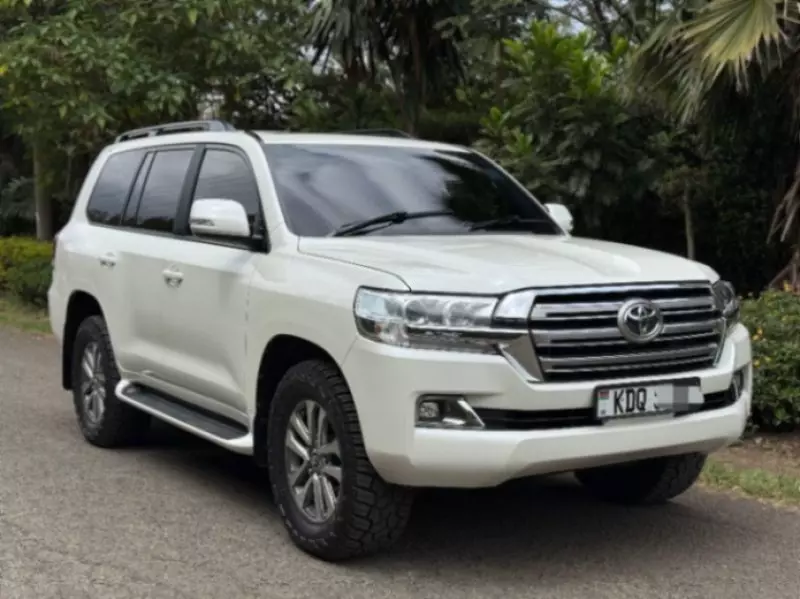 Toyota Land Cruiser V8   - 2017