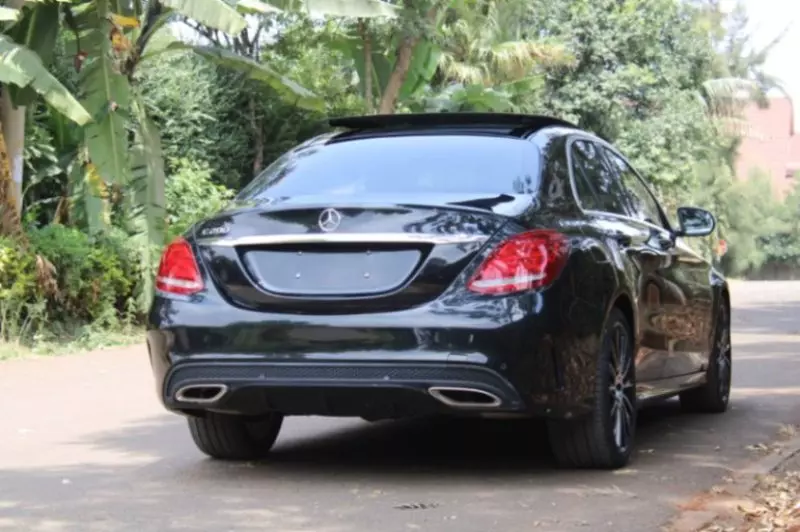 Mercedes-Benz C200   - 2017