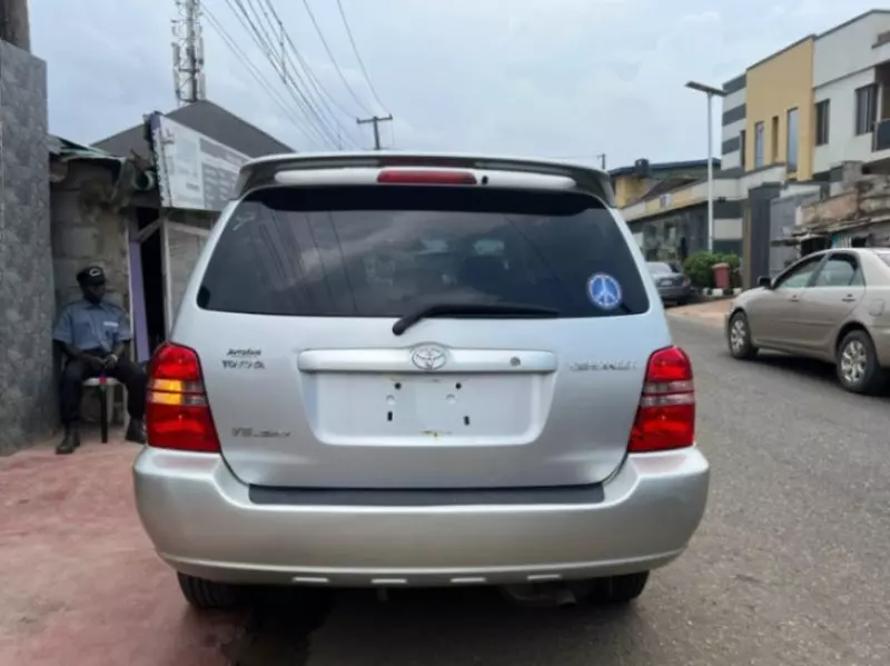 Toyota Highlander   - 2004