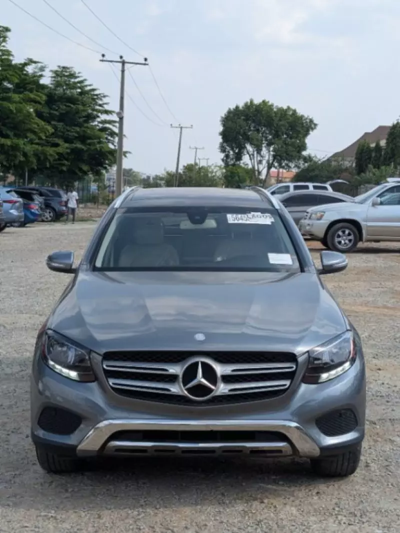 Mercedes-Benz GLC 300   - 2016