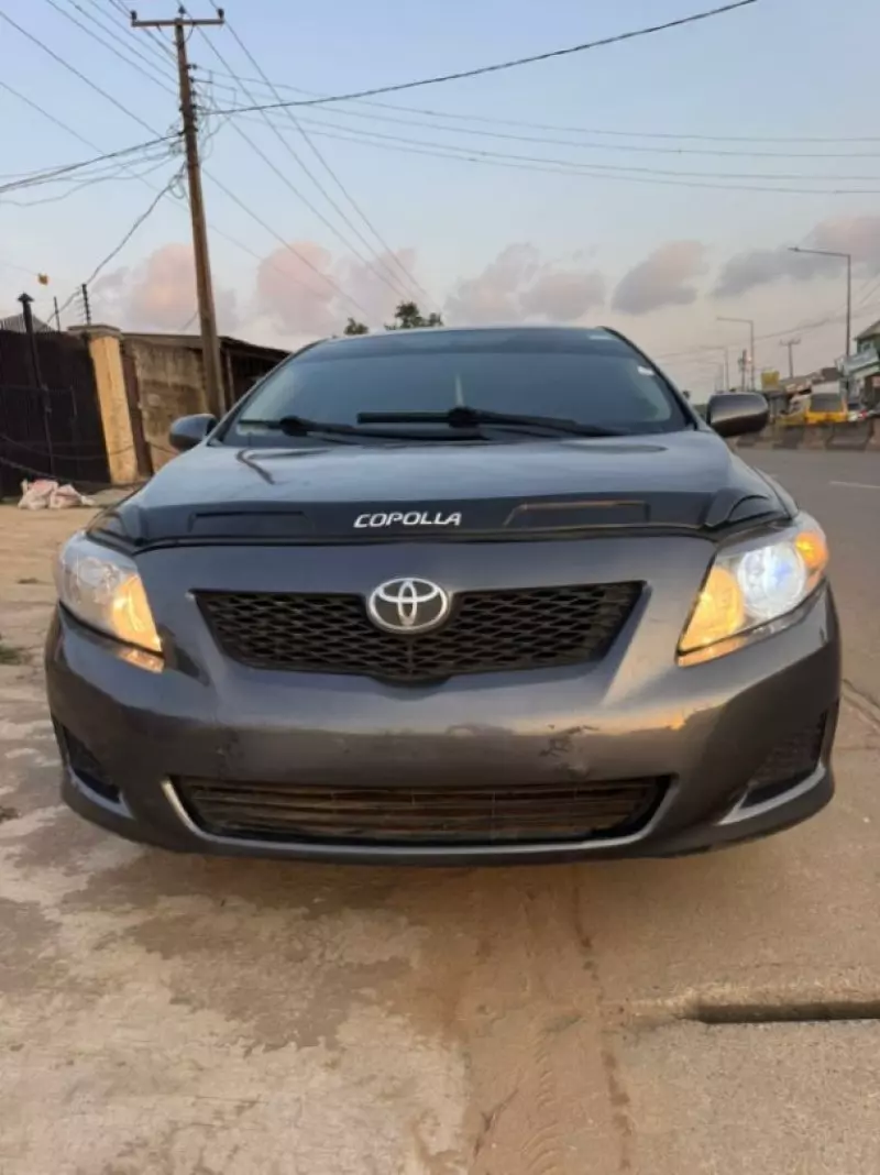Toyota Corolla - 2010