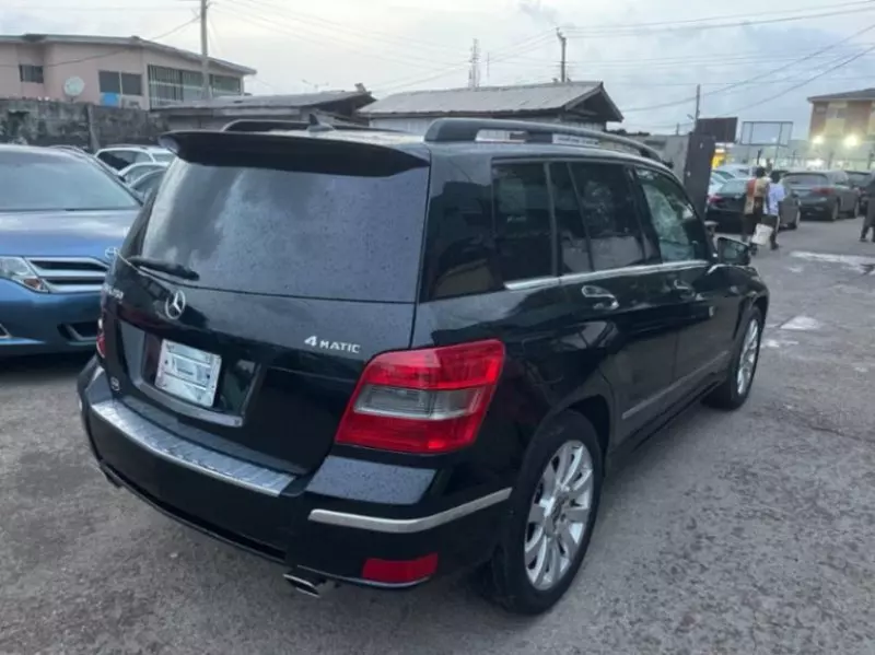 Mercedes-Benz GLK 350   - 2012