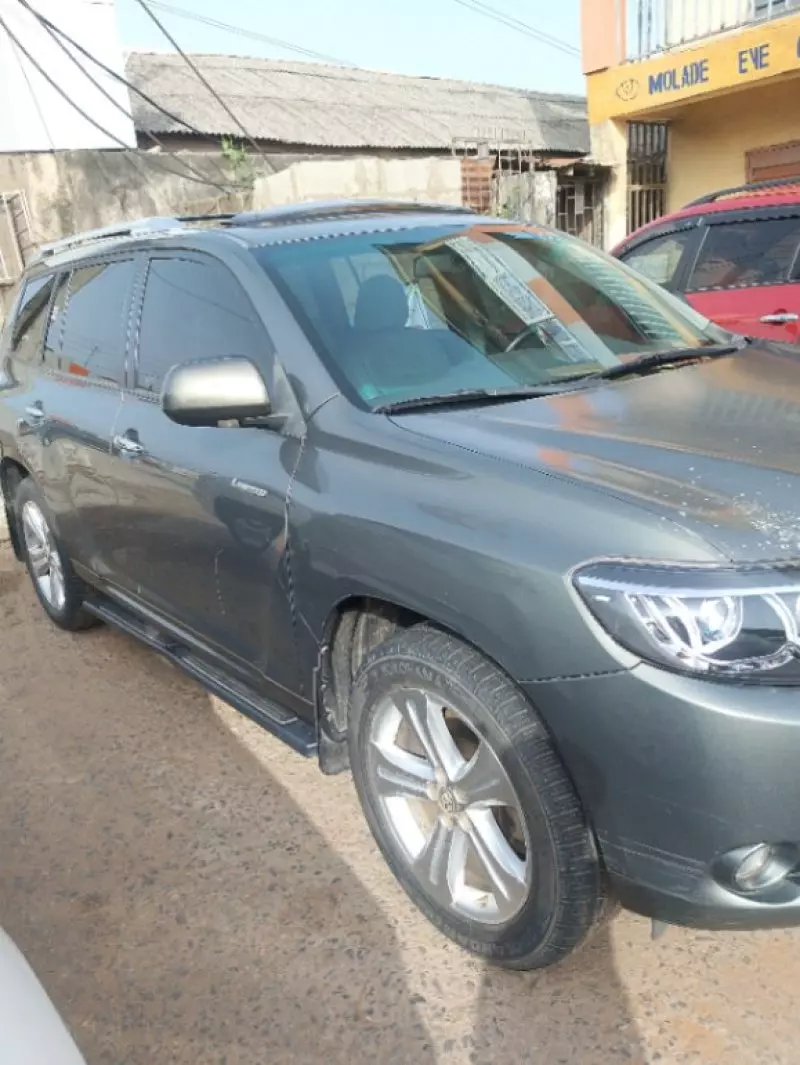 Toyota Highlander   - 2008