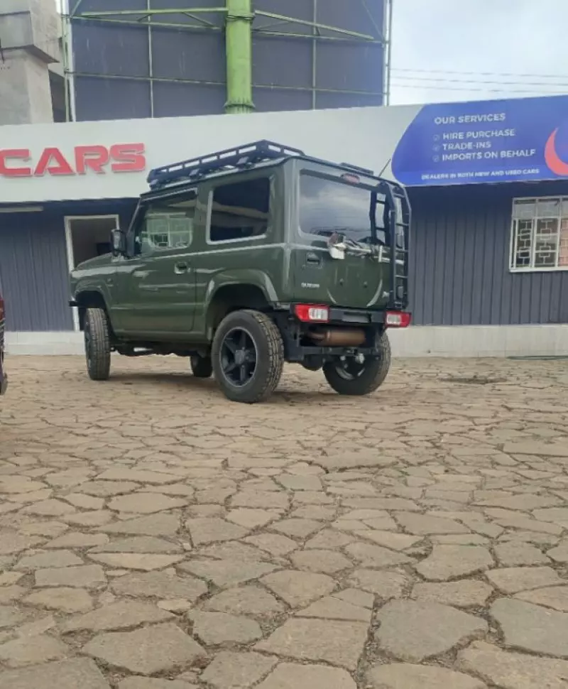 SUZUKI Jimny    -