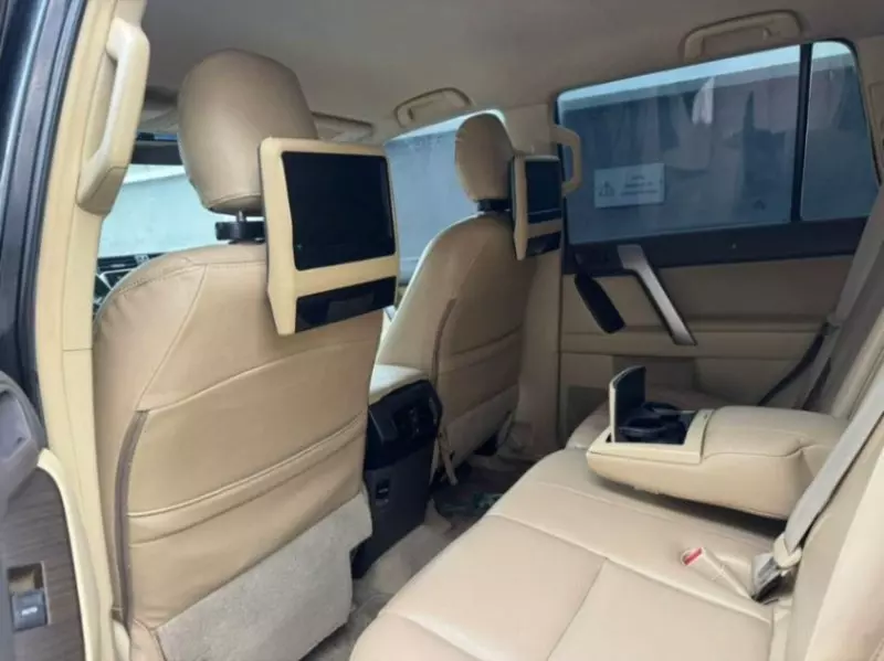 Toyota Landcruiser Prado   - 2017