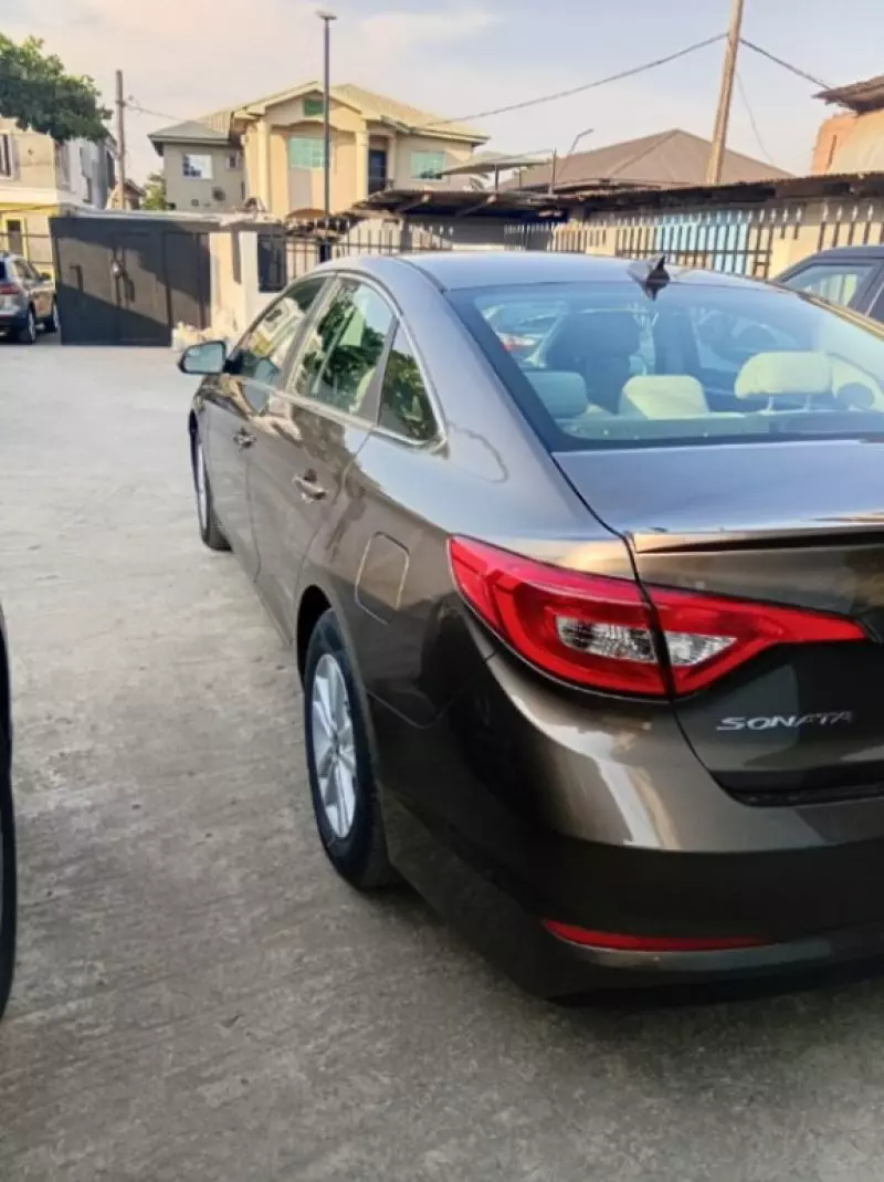 Hyundai Sonata - 2015