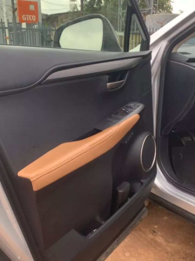 Lexus NX 200T   - 2017