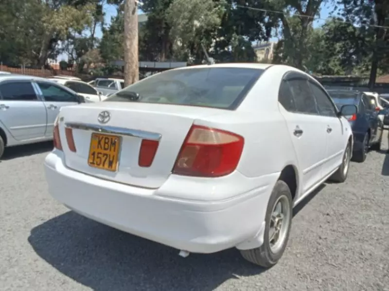 Toyota Premio    - 2006