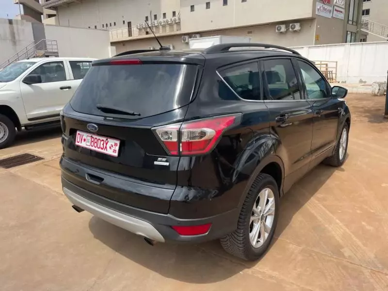 Ford Escape   - 2017