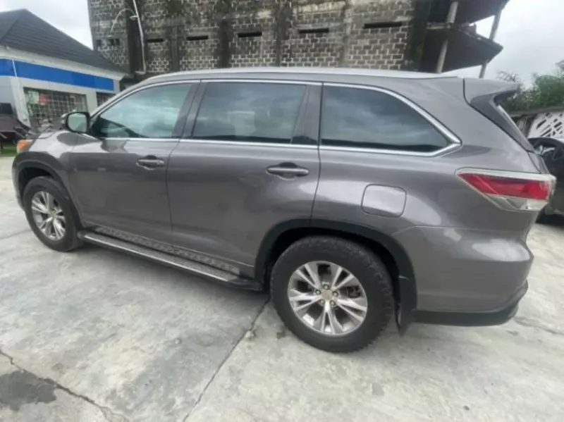 Toyota Highlander - 2015