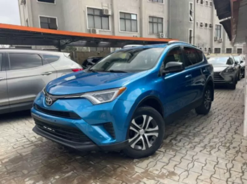 Toyota RAV4   - 2016