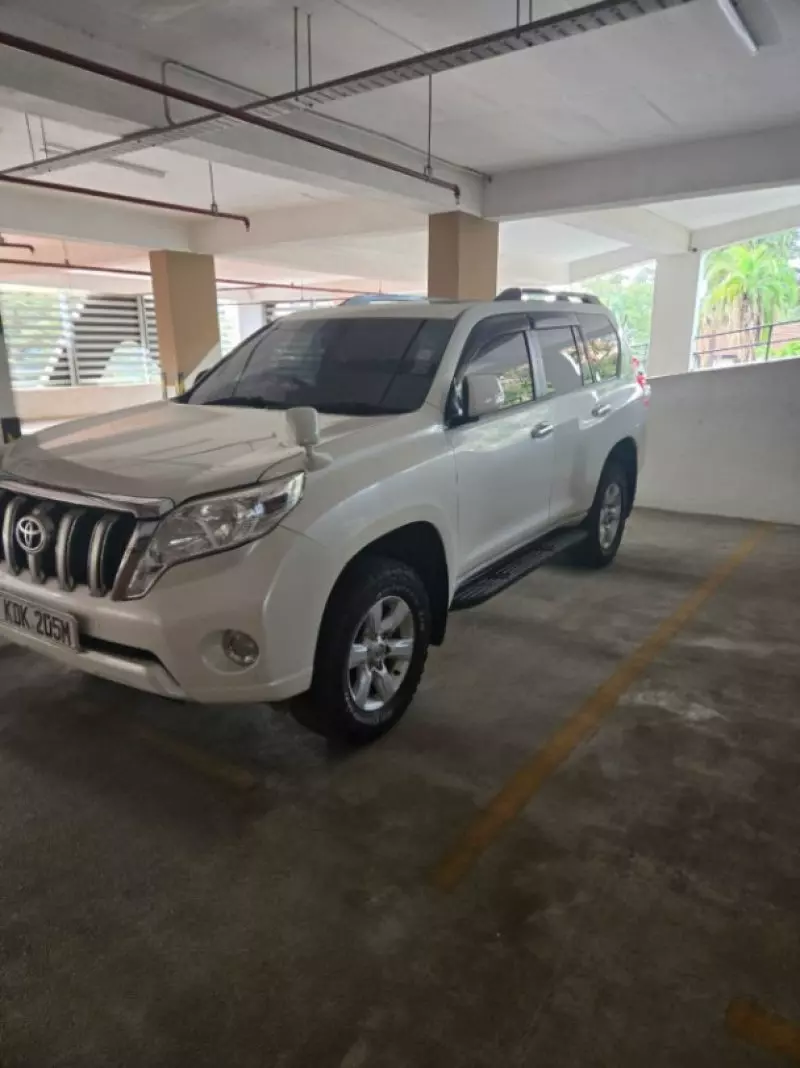 Toyota Landcruiser Prado   - 2016