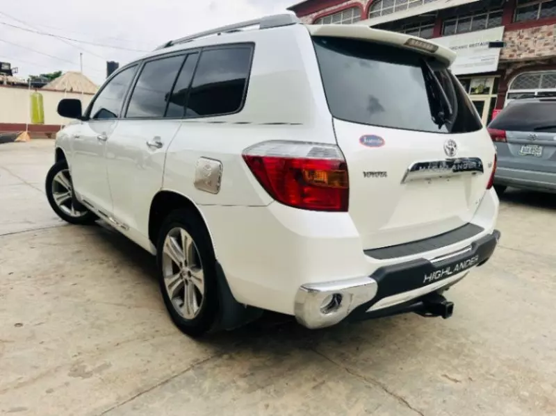 Toyota Highlander   - 2008