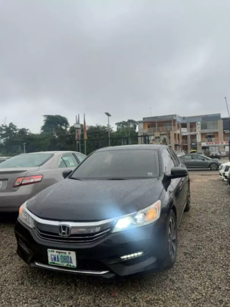 Honda Accord   - 2016