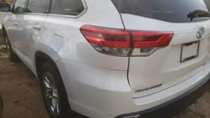 Toyota Highlander - 2015