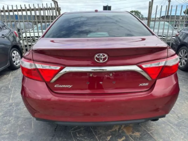 Toyota Camry   - 2015