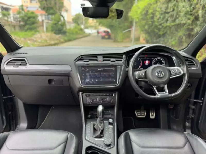 Volkswagen Tiguan   - 2018