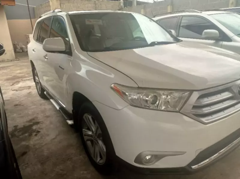 Toyota Highlander   - 2009