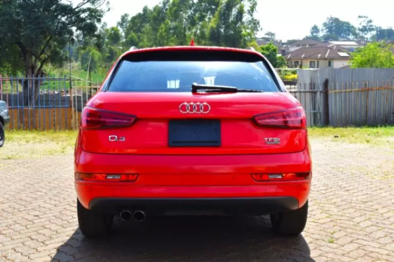 Audi Q3   - 2016