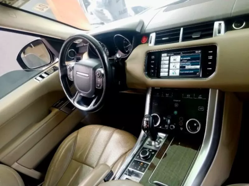 RANGE ROVER HSE LR4   - 2015