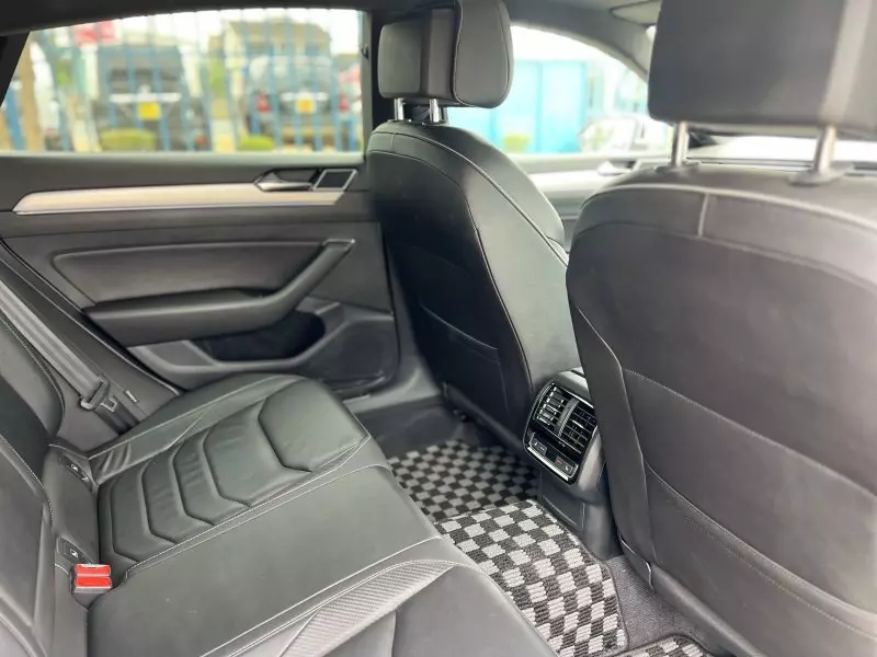 Volkswagen Arteon   - 2017