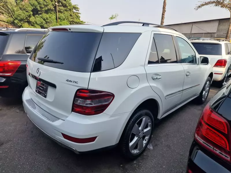 Mercedes-Benz ML 350   - 2010