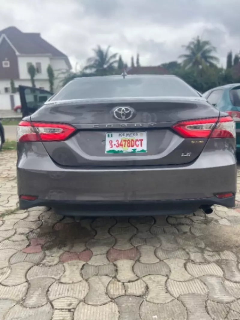 Toyota camry   - 2019