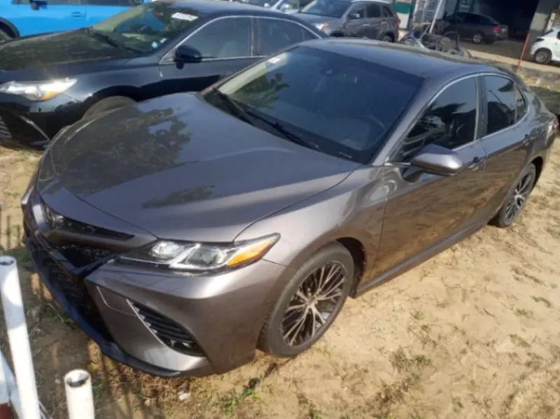 Toyota Camry   - 2019