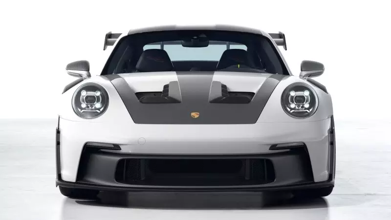 Porsche 911   - 2018