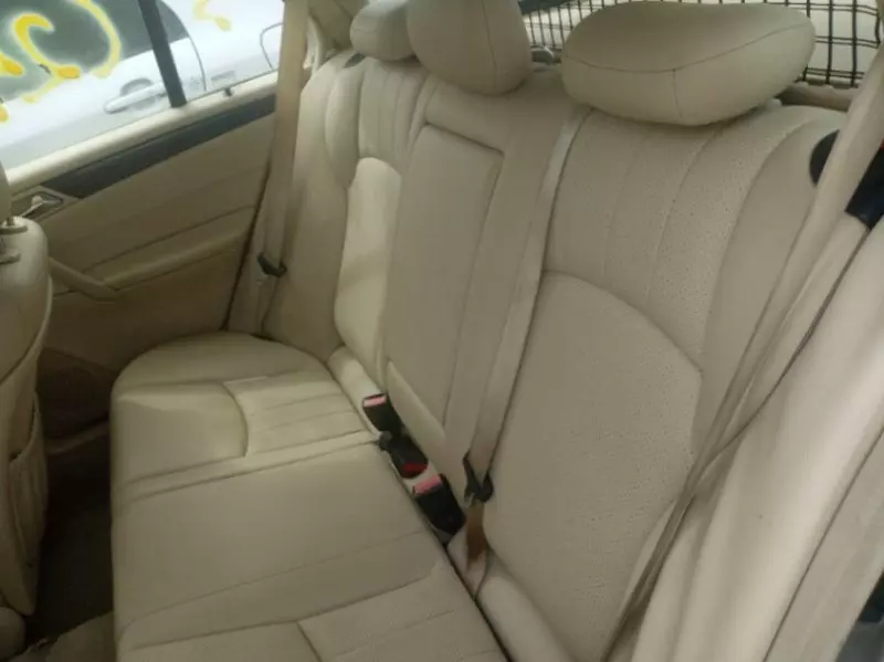 Mercedes-Benz C 240   - 2005