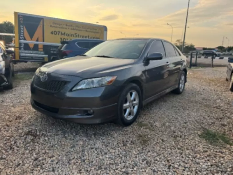 Toyota Camry   - 2008