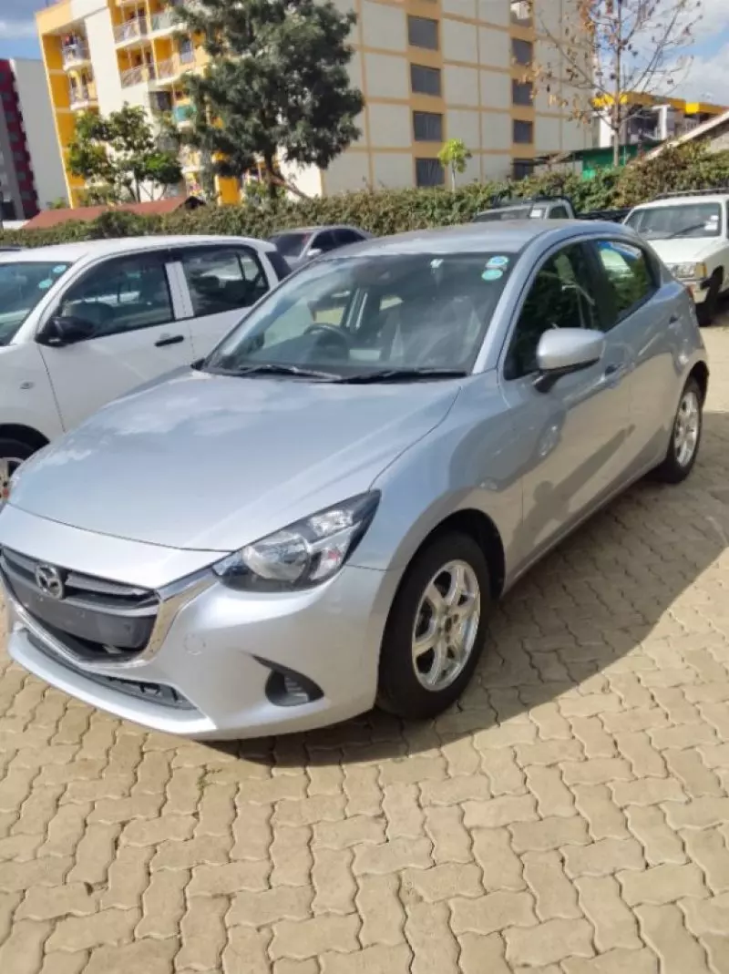 Mazda Demio    - 2019