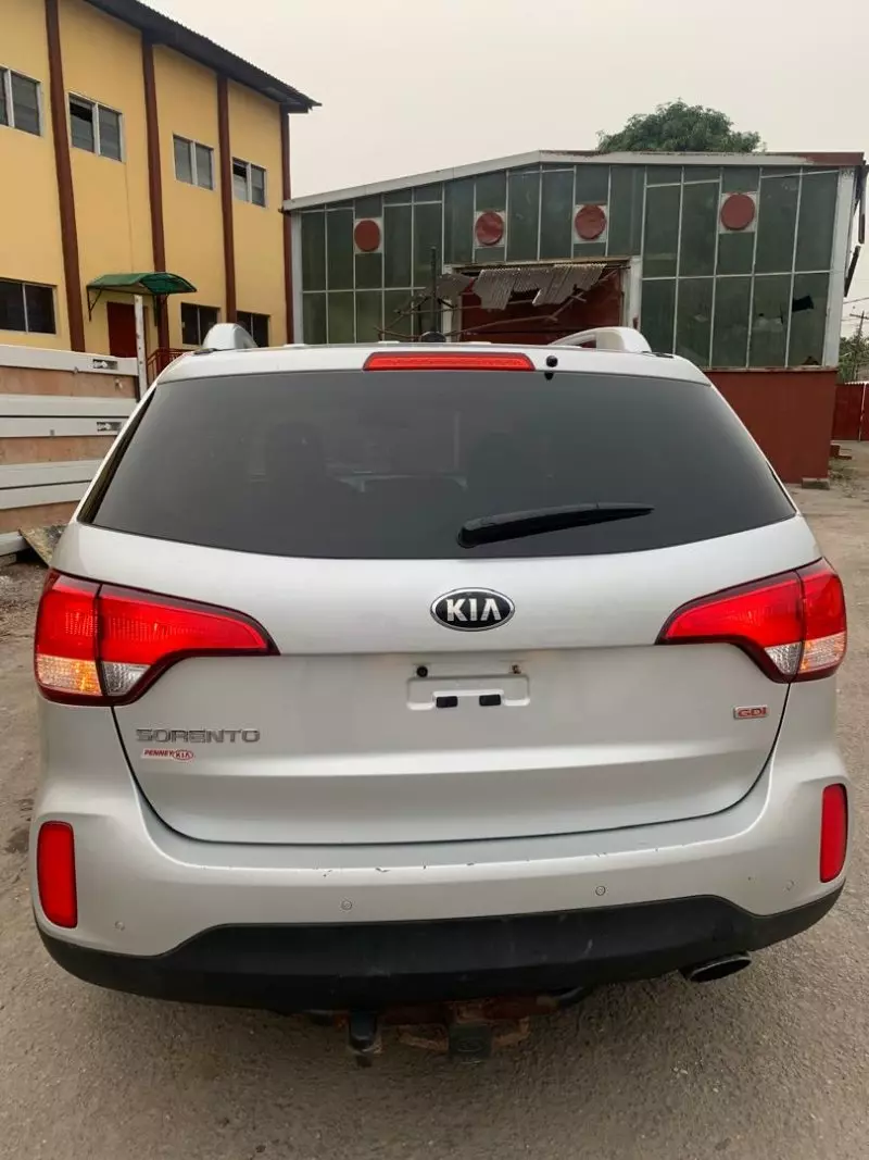 KIA Sorento   - 2014