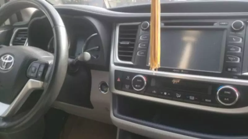 Toyota Highlander - 2015