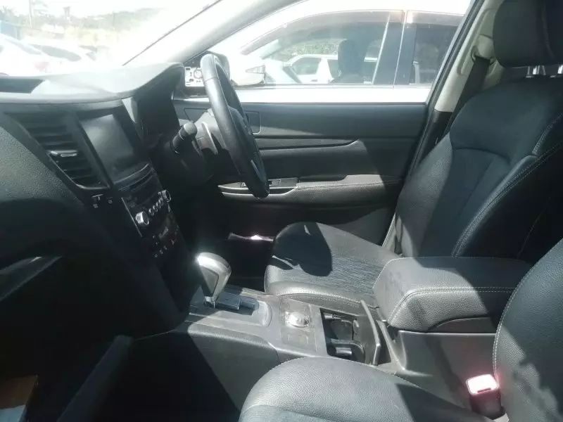 Subaru Outback   - 2013
