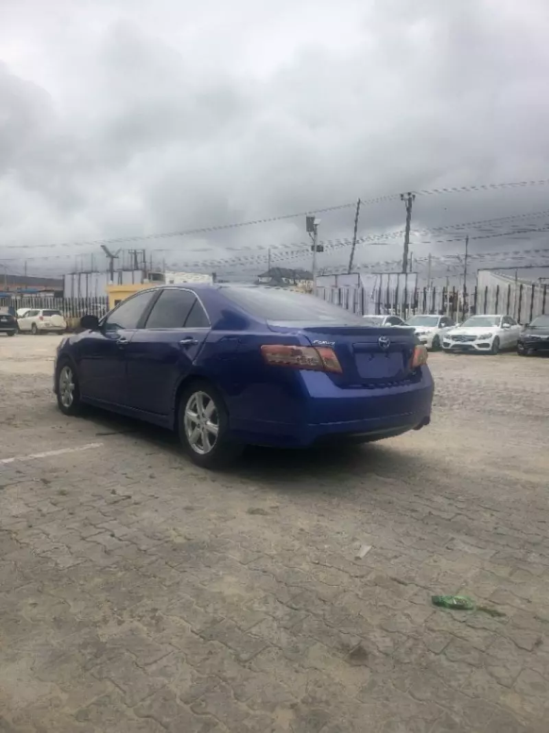 Toyota Camry   - 2007