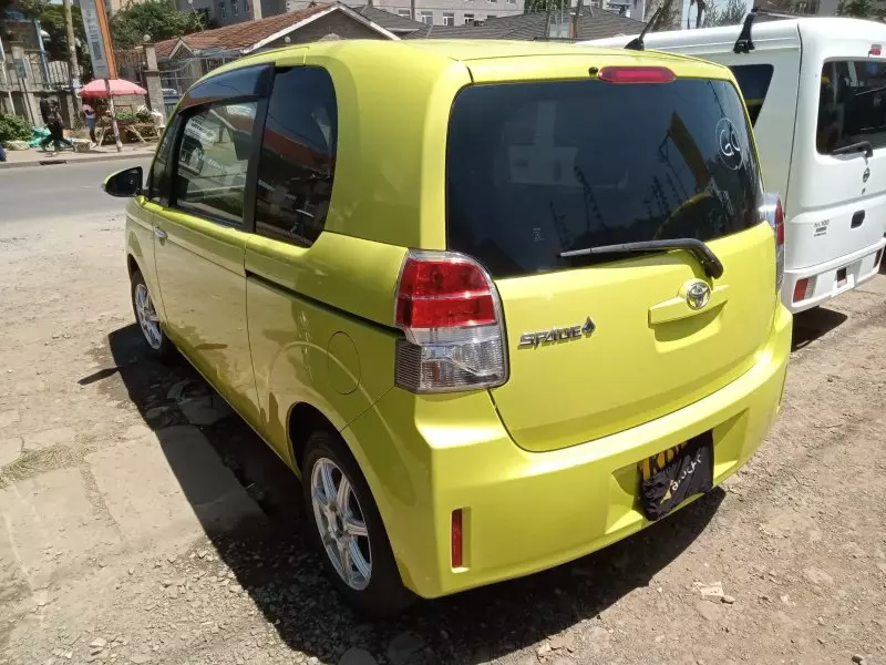 Toyota Spade 