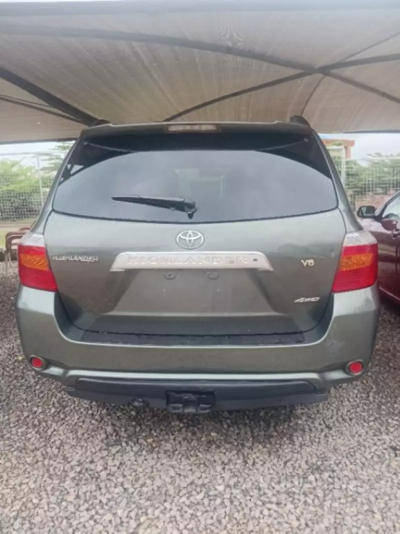 Toyota Highlander   - 2008