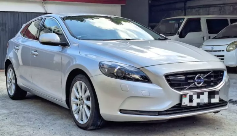 Volvo V40   - 2015